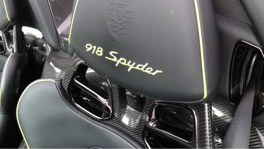 833895d1400027906-918-type-sport-bucket-seats-news-screen-shot-2014-05-13-at-4.47.13-pm.png