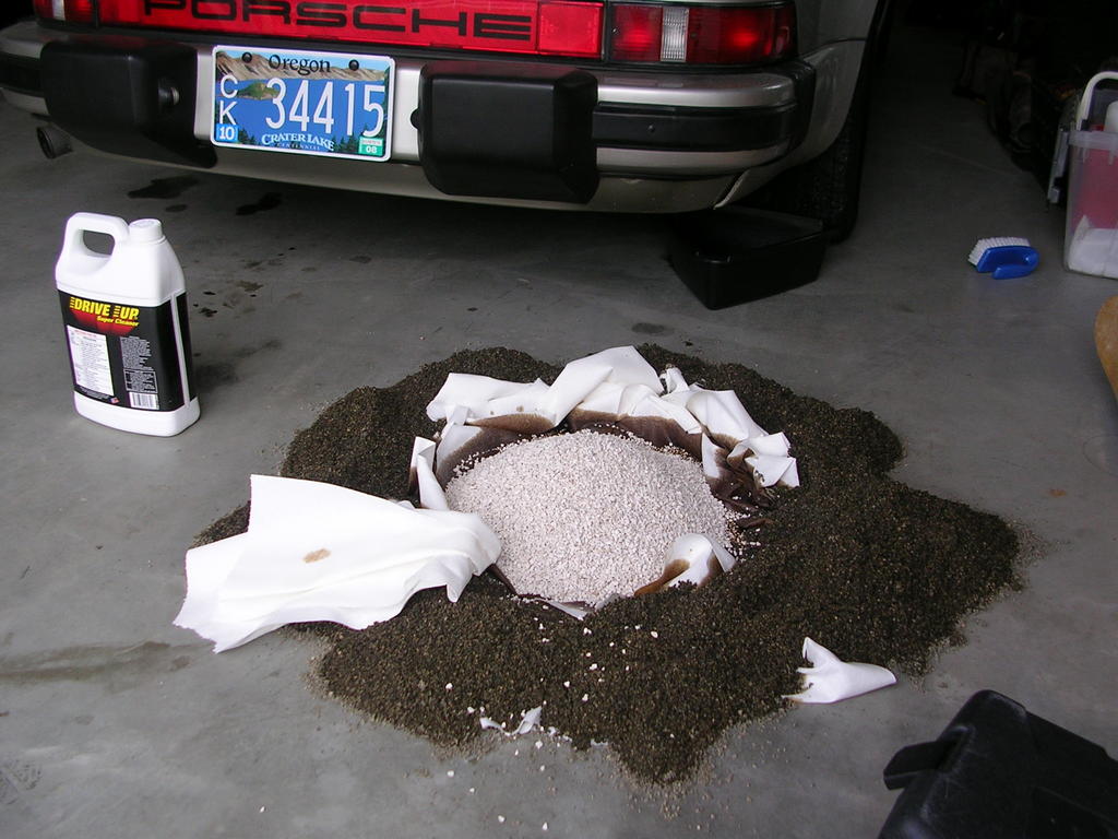 Name:  random Porsche oil spill 007.jpg
Views: 35
Size:  107.2 KB