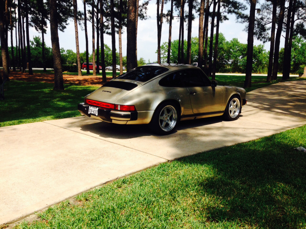 The Etna Blue and White Gold Metallic - Champion Porsche