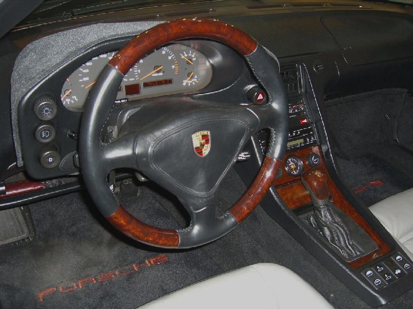 Name:  steering_wheel_and_console.jpg
Views: 215
Size:  77.5 KB