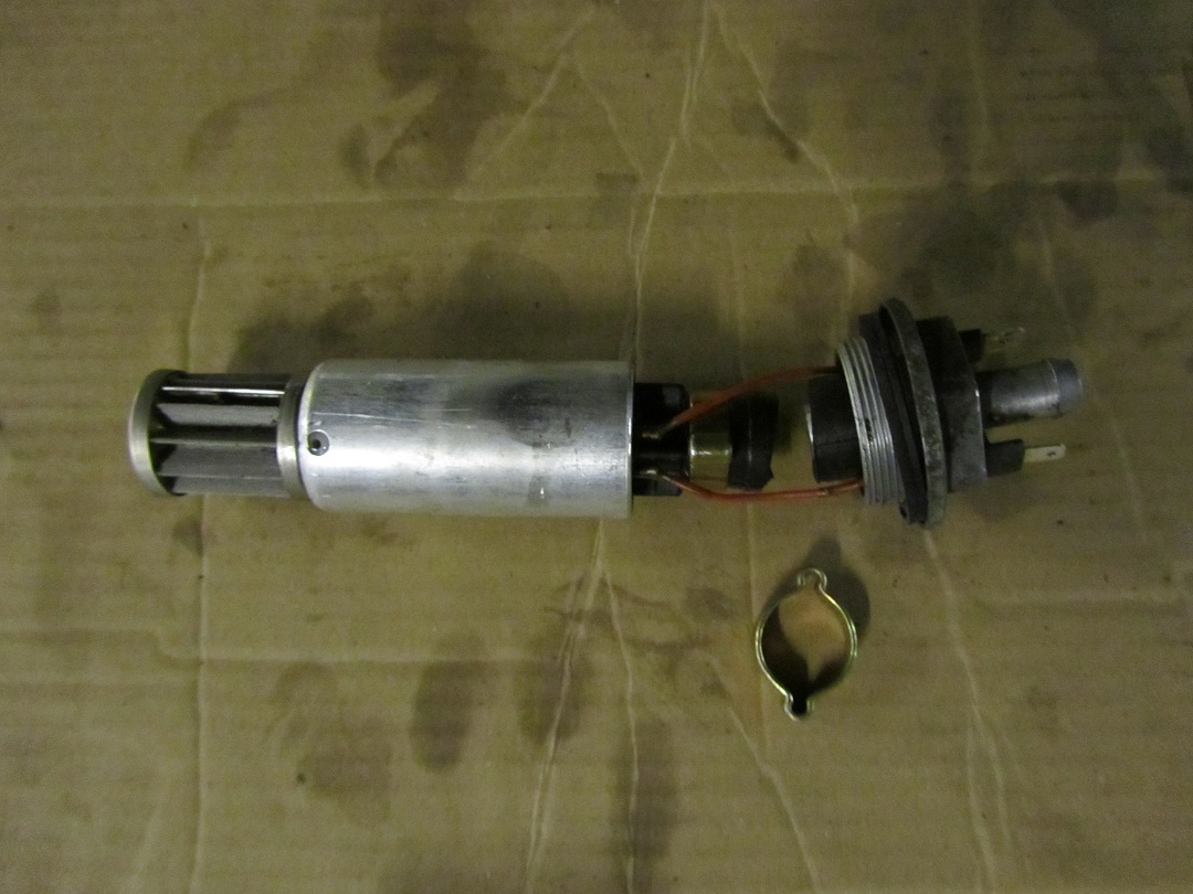 Name:  IMG_2300-0.25-in-tank-fuel-pump-broken.jpg
Views: 1365
Size:  245.7 KB