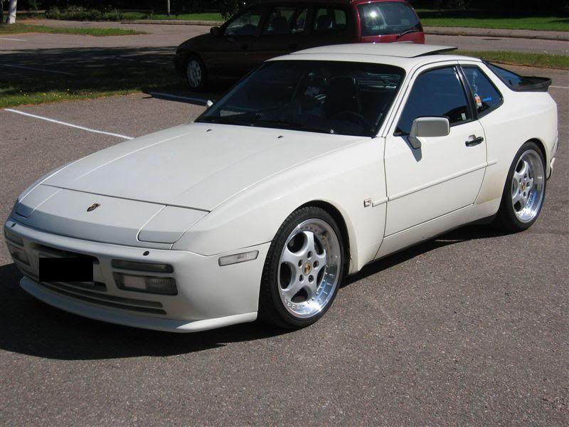 Anyone have a picture of these keskin kt-2's on a 944 or 944 turbo ...