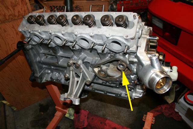 Oil filter housing - is there a missing part? - Rennlist - Porsche  Discussion Forums
