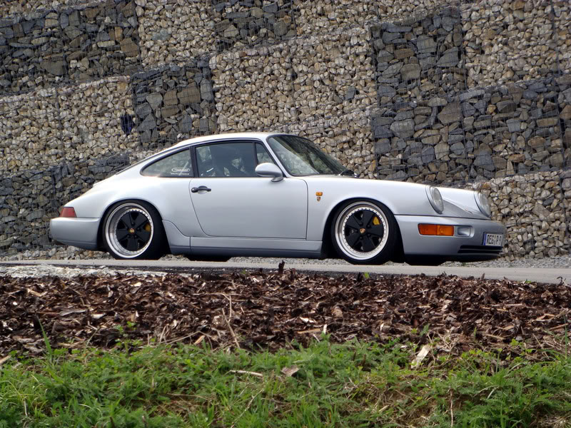 Name:  1porsche964.jpg
Views: 137
Size:  197.4 KB