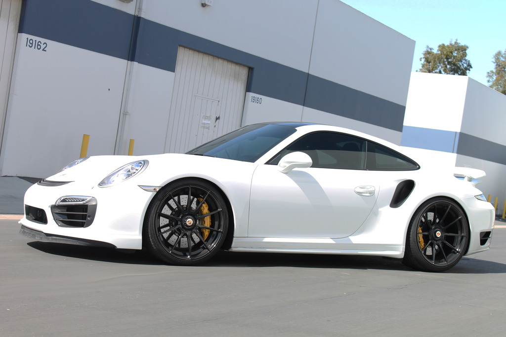 Name:  PorscheSide.jpg
Views: 345
Size:  156.3 KB