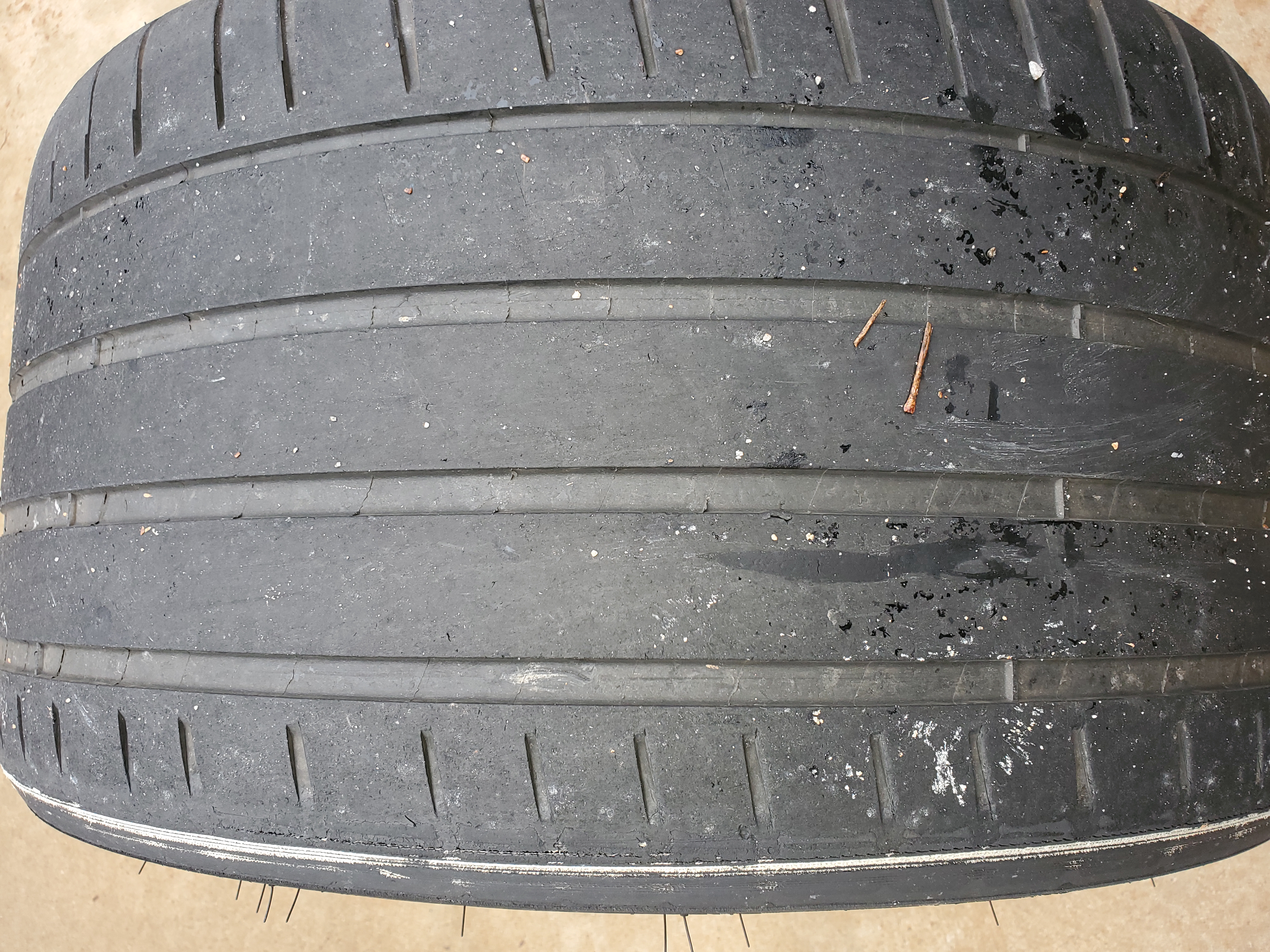 Is this normal tire wear in the rear? - Rennlist - Porsche