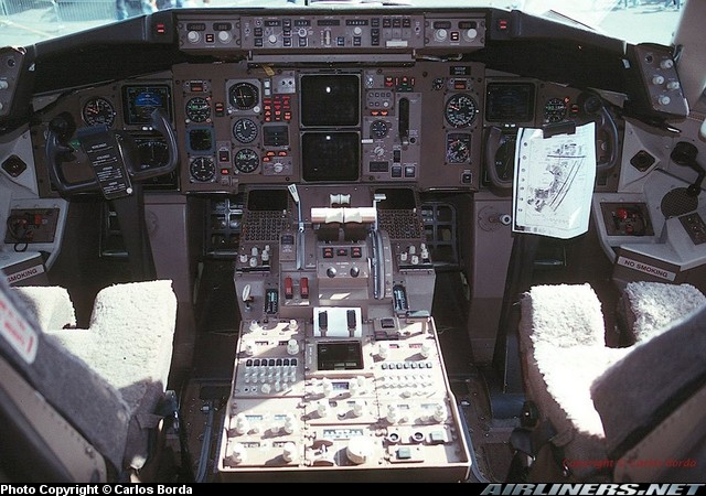 Name:  767 cockpit.jpg
Views: 1229
Size:  101.5 KB