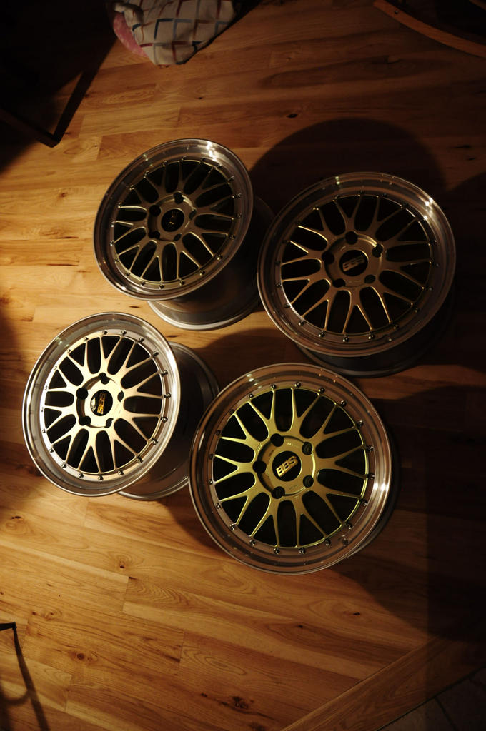 Might be a long shot but looking for a paint code or something similar to  this wheel colour. I contacted bbs but were unable to provide anything.  It's a satin bronze finish 