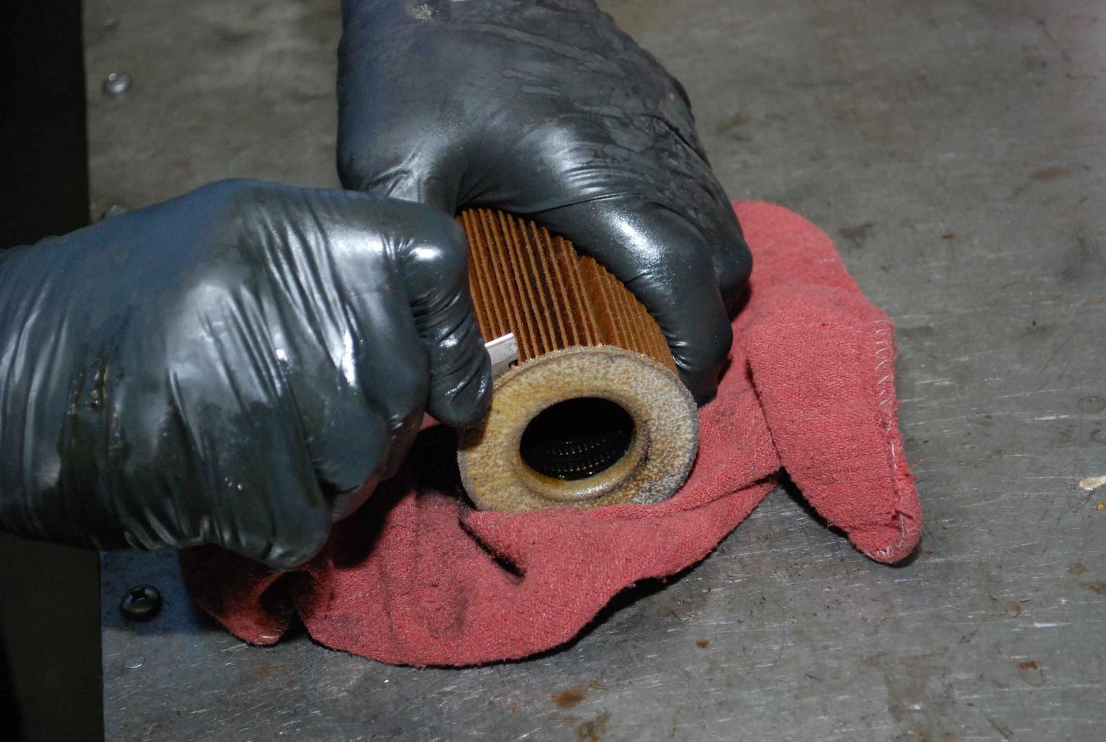 How do you cut open the oil filter for examination? - Rennlist ...