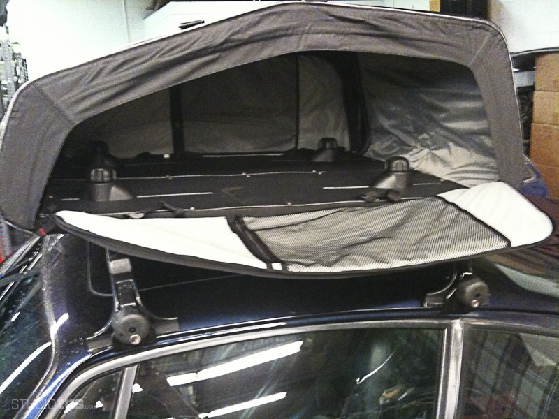 SOLD: Thule roof rack system w/ Inno cargo bag (collapsible) - great for  long trips - Rennlist - Porsche Discussion Forums
