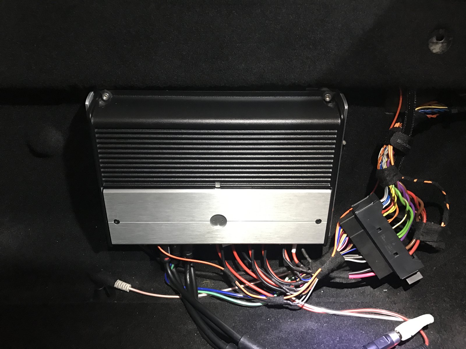 Replaced Bose system and PCM with new amp and head unit [Pics and guide