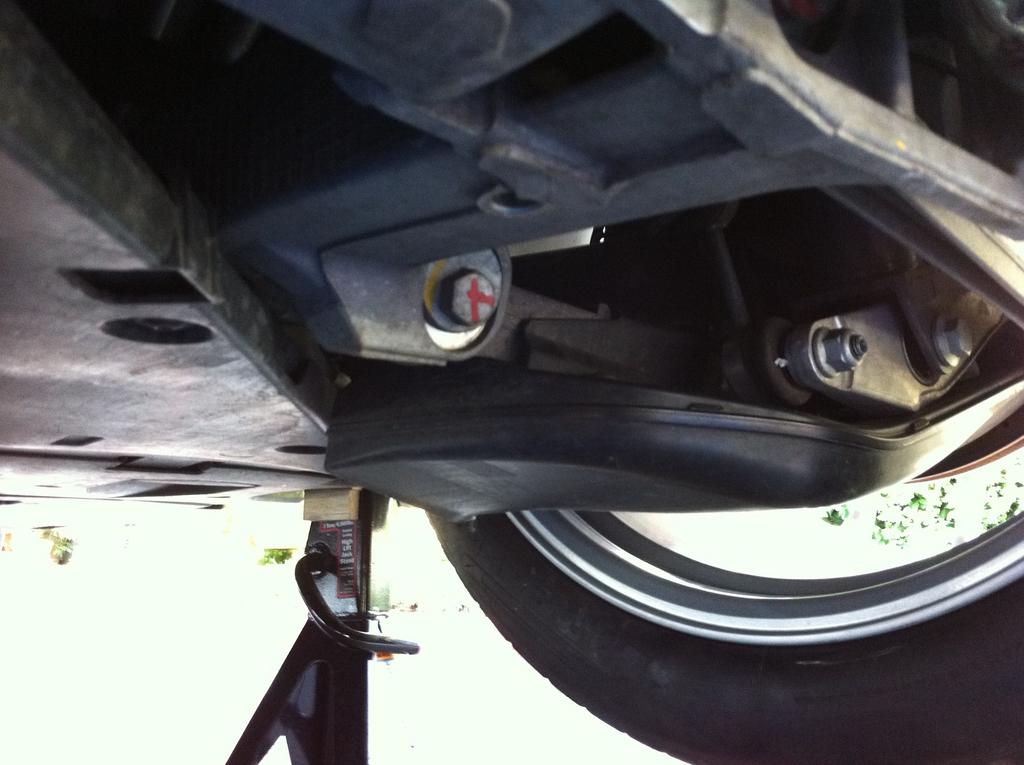 Name:  LR brake duct installed.jpg
Views: 5245
Size:  71.2 KB