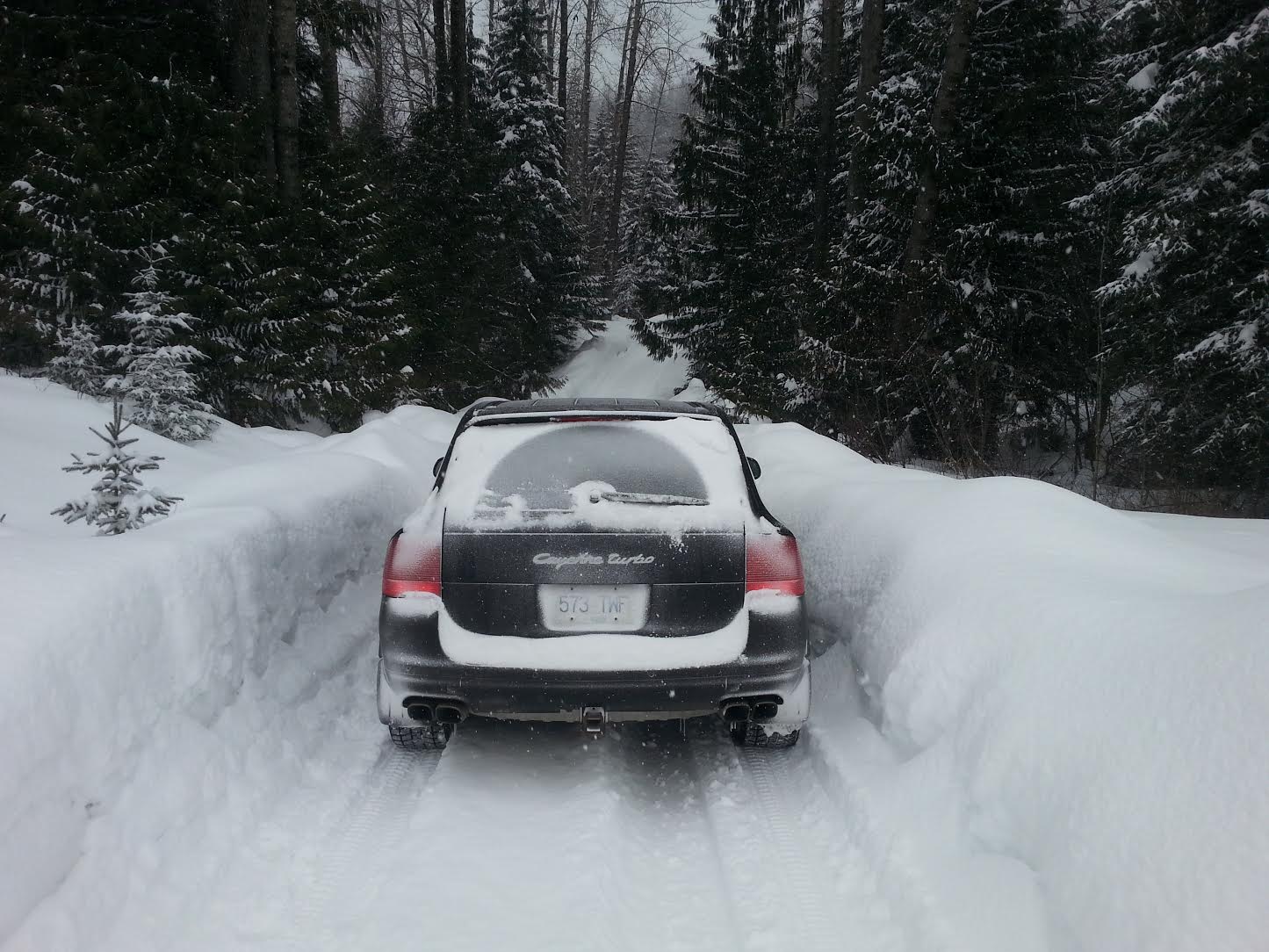 Porsche Cayenne Snow