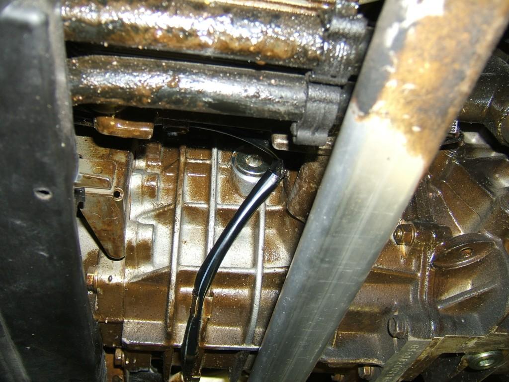 Name:  a_04_gt3_transaxle_left_side_filler_and_drain_plugs_sized.JPG
Views: 7154
Size:  123.5 KB