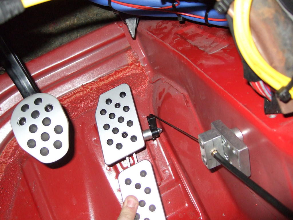 Piece of Junk accelerator pedal assembly - Rennlist - Porsche Discussion  Forums