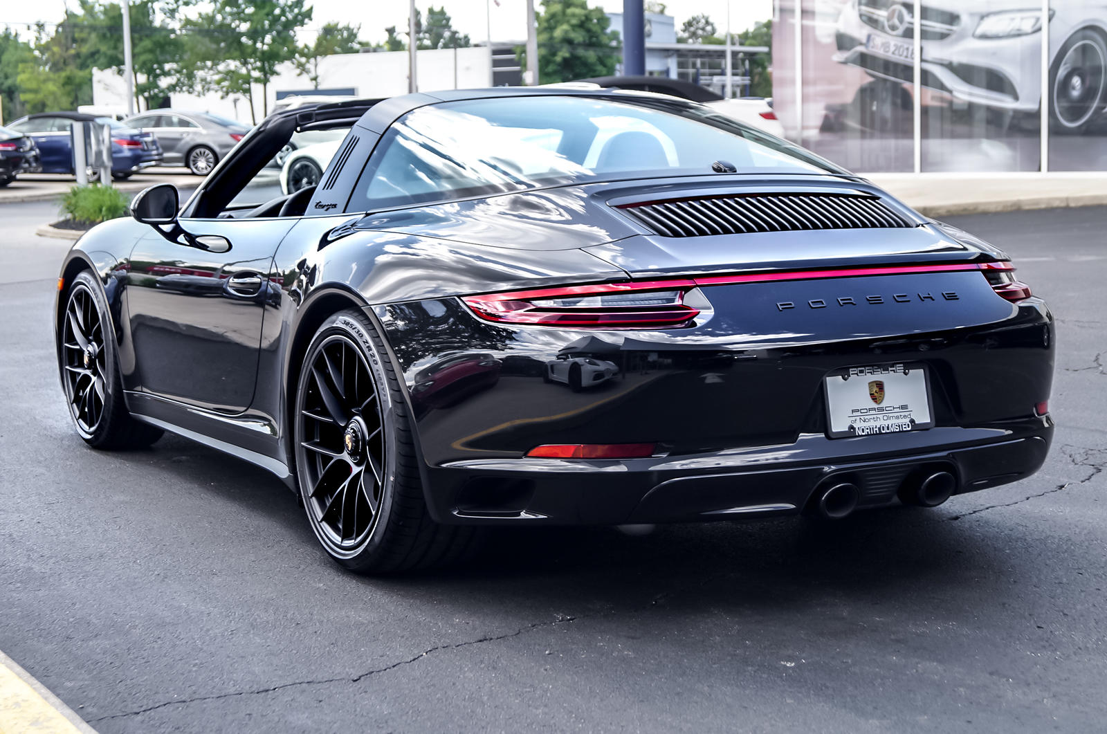 Dealer Inventory 2017 Targa 4 GTS - Rennlist - Porsche Discussion Forums