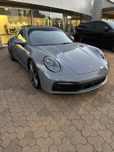 My Porsche App bietet neue Funktionalitäten in Apple CarPlay® - Porsche  Newsroom DEU