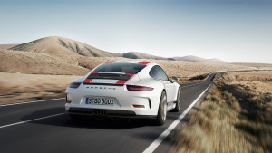 New 2017 Porsche 911 R Races a Satellite