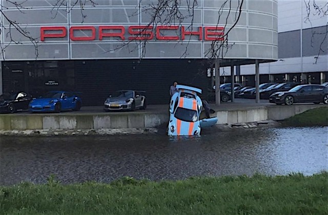 Gulf-Liveried 911 GT3 RS Ends Up Going for a Swim