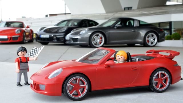 6 Cars to Drive While Waiting for the Porsche 911 Bubble to Burst