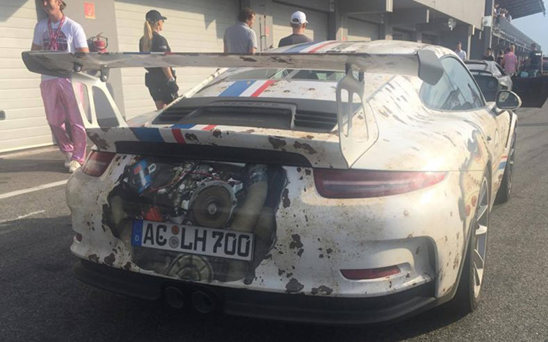 Scruffy Wrapped 911 GT3 RS Flashes Its Flat-Six Without Opening the Boot