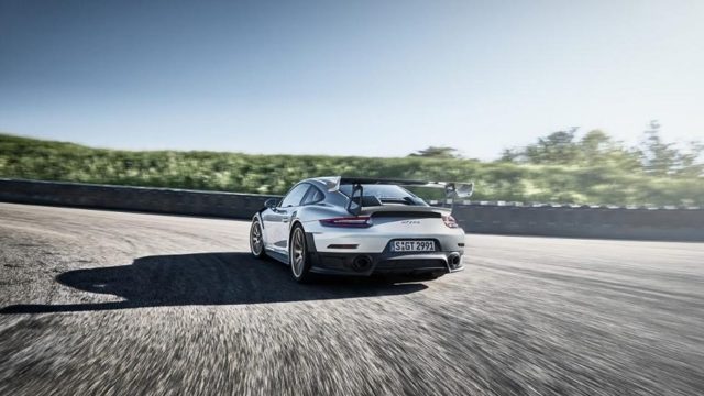 Porsche 911 GT2 RS Has Enough Power to Melt Your Face Off