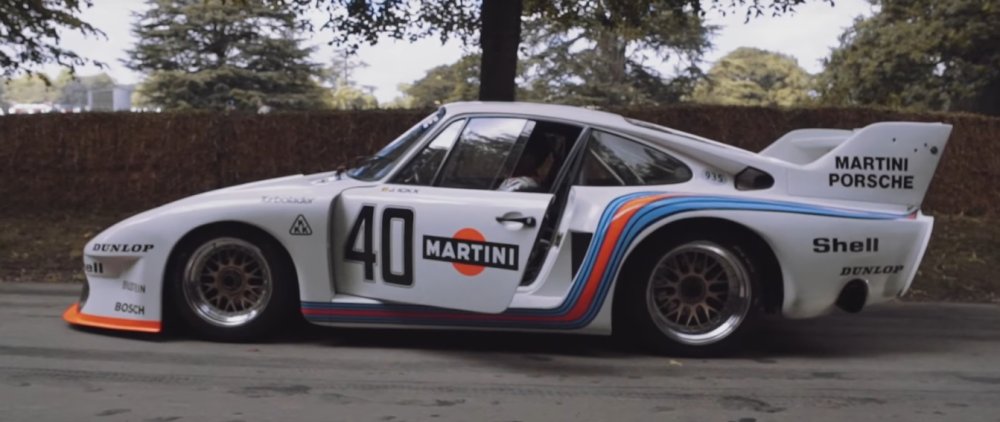 Porsche Legends Take on Goodwood
