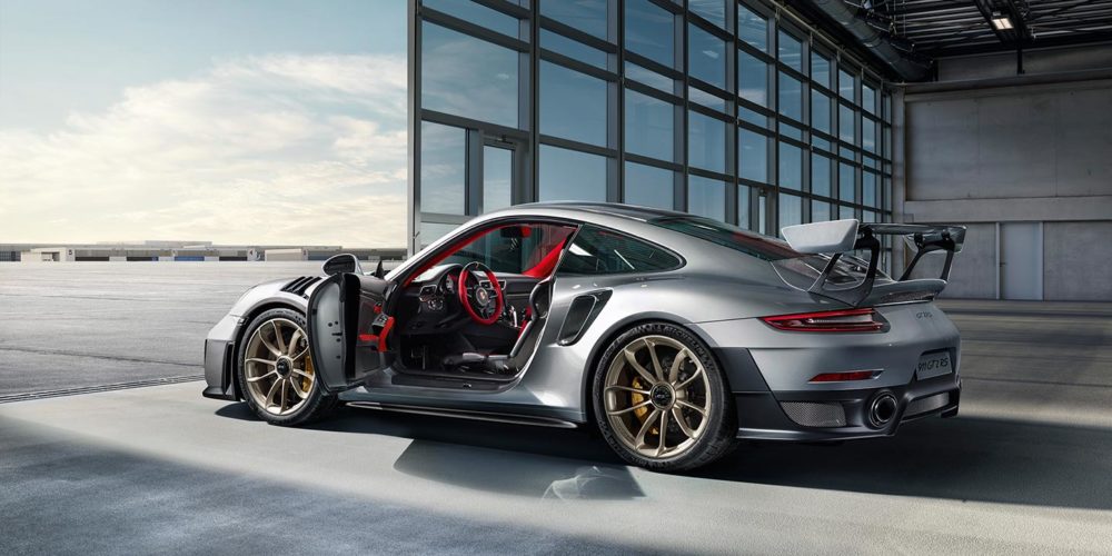 New 911 GT2 RS Wows World's Top Auto Critics