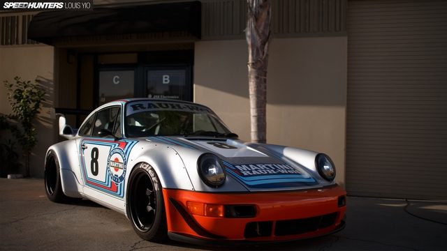 Daily Slideshow: RAUH-Welt’s Artistic Expression