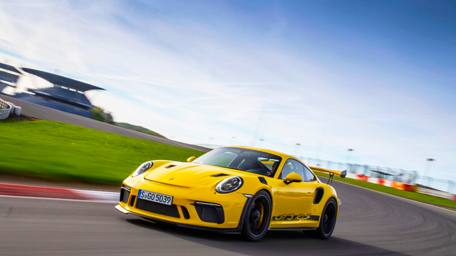 Daily Slideshow: 2019 911 GT3 RS Gets a Bump With Weissach Package