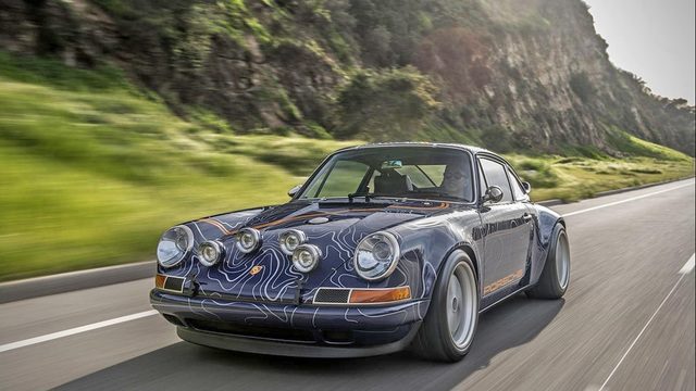 Daily Slideshow: 964 Nicknamed Mulholland is the Latest Singer Creation