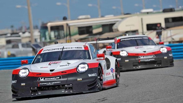 Analyzing the Awesomeness of the 911 RSR