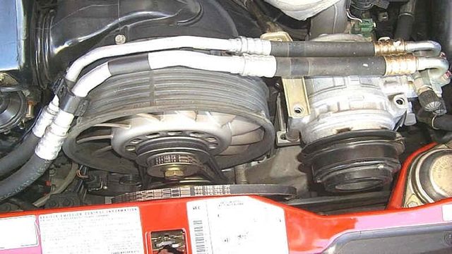 Porsche 993: Why Does My Alternator Belt Squeak at Start-Up?
