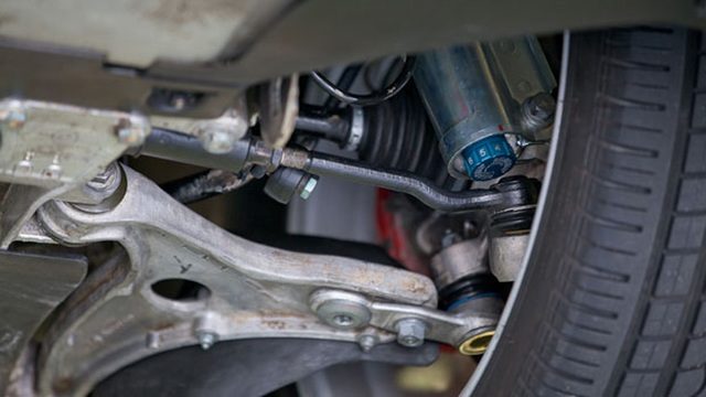 Porsche 993: Why is My Suspension Creaking When I Turn the Steering Wheel?