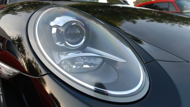 Porsche 993: How to Black Out Your Headlights