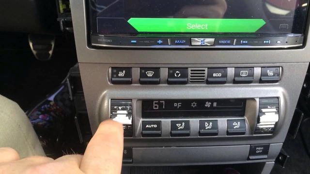 Porsche 997: How to Repair Worn Climate Control Buttons