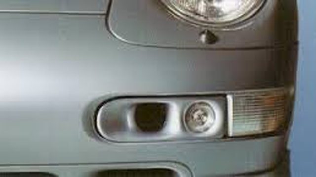 Porsche 993: How to Replace Fog Lights