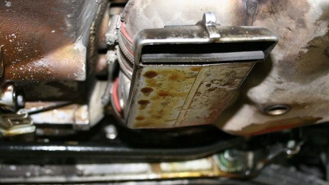 Porsche 993: Why is My Car Leaking Oil?