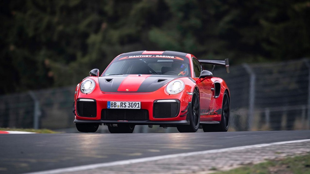 911 GT2 RS MR is Fastest Road-legal Sports Car On the ‘Ring’