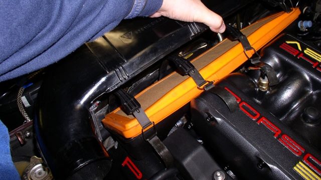 Porsche 928: How to Replace Air Filter