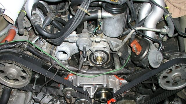 Porsche 928: How to Replace Thermostat