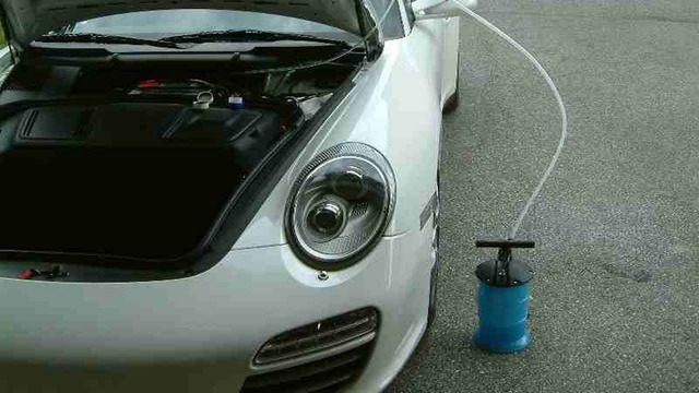 Porsche 997: How to Drain Windshield Washer Fluid