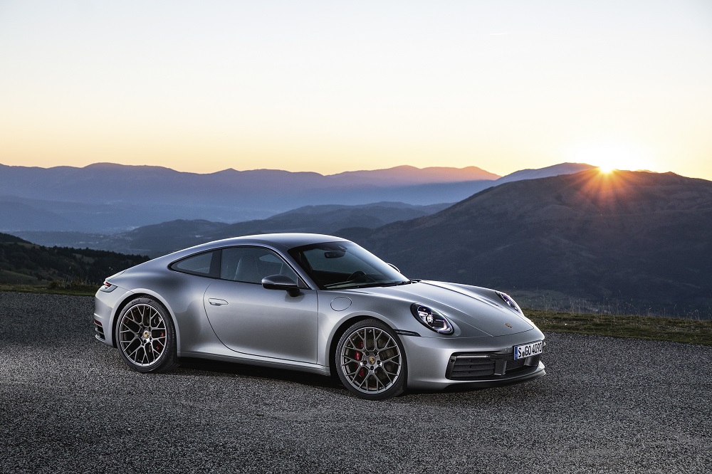 New Porsche Design Watch Shares Spotlight with 2020 992