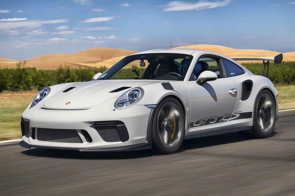 Stunning Chalk Porsche 991.2 GT3 RS Looks and Sounds Amazing
