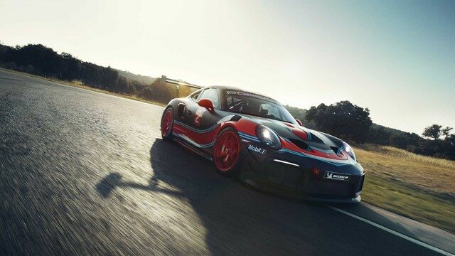 Porsche 911 GT2 RS Clubsport in the Pinnacle of 911 Performance