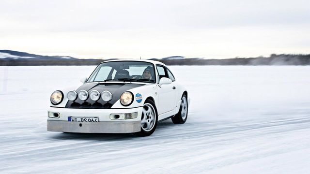 Chilly 964 C2 Carves up an Icy Swedish Lake With Ease