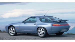 The 928 Shares Some Styling Cues with Other Cars