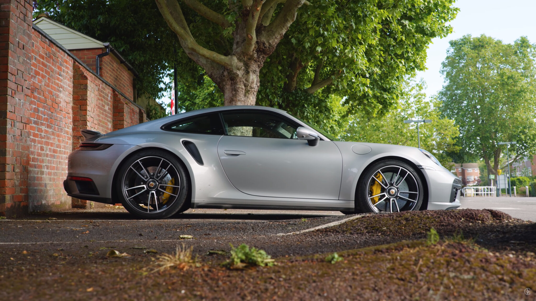 Carfection's 992 Porsche 911 Turbo S Review Is a Thing of Beauty