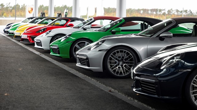 Fraudsters Busted Trying to Buy Porsche With COVID Relief Funds