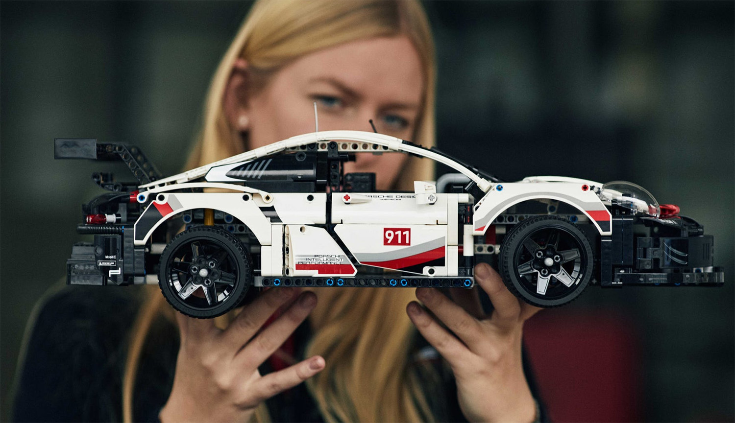 Build Your Dream Car With This LEGO Technic 911 RSR